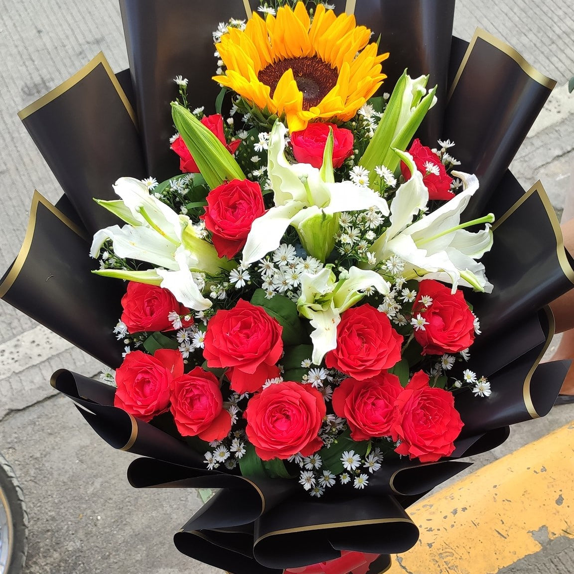 Bohol Flowers and Concept Surprise Express Delivery